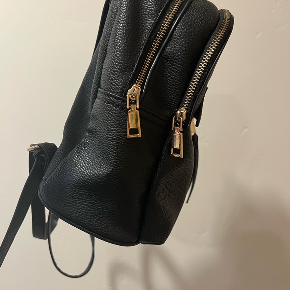 Target Black Textured Backpack - Picture 3 of 7